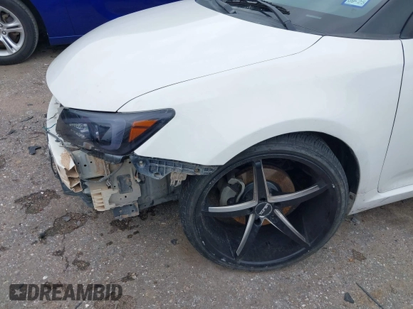 2013 Scion tC z VIN JTKJF5C70D3058888, wystawiony jako IAAI lot #41892224 z przebiegiem 84 749 mil mil oraz . Historia ofert i sprzedaży dostępna na DreamBid. Obrazek 19.