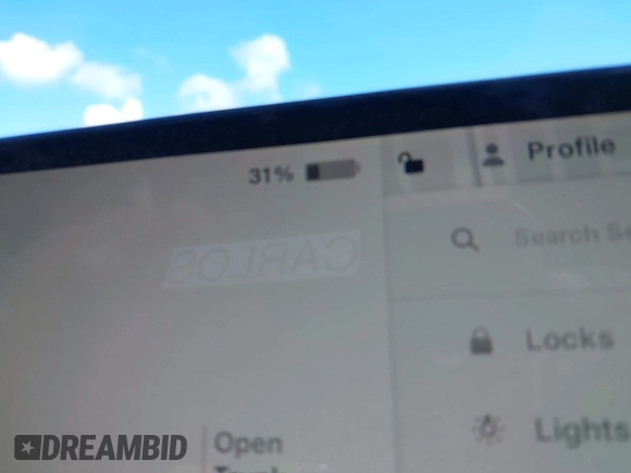 2024 Tesla Model 3 z VIN 5YJ3E1EA2RF867095, wystawiony jako IAAI lot #41550546 z przebiegiem 3 mil mil oraz . Historia ofert i sprzedaży dostępna na DreamBid. Obrazek 17.