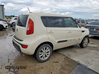 2013 Kia Soul + z VIN KNDJT2A64D7516093, wystawiony jako Copart lot #55762795 z przebiegiem 69 783 mil mil oraz Szkody całkowita. Historia ofert i sprzedaży dostępna na DreamBid. Obrazek 3.