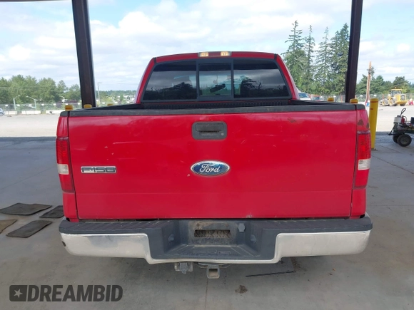 2006 Ford F-150 XLT z VIN 1FTPW14576KB01736, wystawiony jako IAAI lot #42593793 z przebiegiem 292 474 mil mil oraz . Historia ofert i sprzedaży dostępna na DreamBid. Obrazek 16.