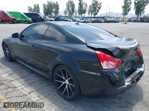 2013 Infiniti G37 IPL with VIN JN1CV6EK3DM920640, listed as a IAAI auction lot 42092727 with 206,880 mi miles. Bid and sale history available at carsss.com. Image 3.