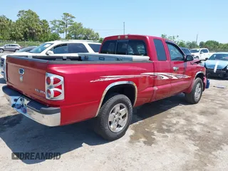 2006 Dodge Dakota SLT with VIN 1D7HE42K96S570558, listed as a IAAI auction lot 42016089 with 144,365 mi miles and . Bid and sale history available at carsss.com. Image 4.