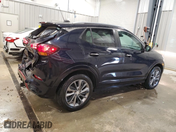 2021 Buick Encore GX Select z VIN KL4MMESL1MB148687, wystawiony jako Copart lot #55078785 z przebiegiem 72 287 mil mil oraz Szkoda całkowita • Salvage title. Historia ofert i sprzedaży dostępna na DreamBid. Obrazek 3.