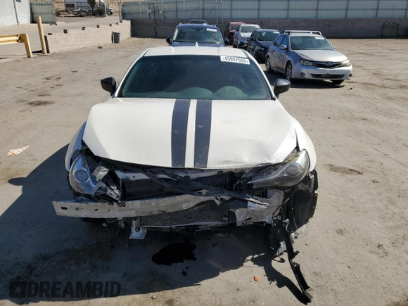 2017 Toyota 86 z VIN JF1ZNAA18H8707260, wystawiony jako Copart lot #45957555 z przebiegiem 83 480 mil mil oraz Szkoda całkowita • Salvage title. Historia ofert i sprzedaży dostępna na DreamBid. Obrazek 5.