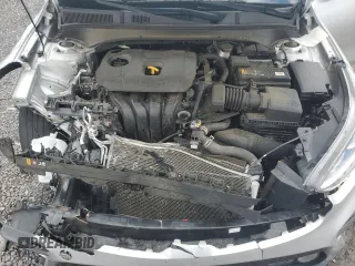 2021 Kia Forte LXS z VIN 3KPF24AD5ME334549, wystawiony jako Copart lot #57179825 z przebiegiem 43 544 mil mil oraz Szkoda całkowita • Salvage title. Historia ofert i sprzedaży dostępna na DreamBid. Obrazek 11.