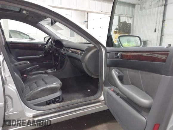 2001 Audi A6 with VIN WAUED54B31N063579, listed as a IAAI auction lot 41910748 with 131,830 mi miles. Bid and sale history available at carsss.com. Image 5.