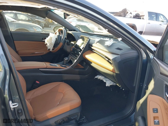2022 Toyota Avalon Hybrid Limited with VIN 4T1DA1AB2NU013574, listed as a IAAI auction lot 41357973 with 24,475 mi miles. Bid and sale history available at carsss.com. Image 5.