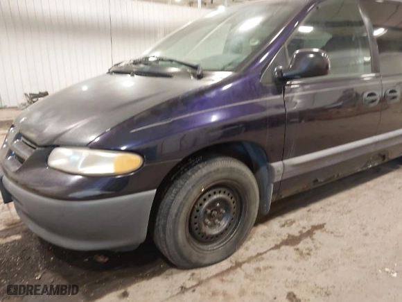 1997 Dodge Caravan SE with VIN 1B4GP44RXVB458664, listed as a IAAI auction lot 41402638 with 105,906 mi miles. Bid and sale history available at carsss.com. Image 6.