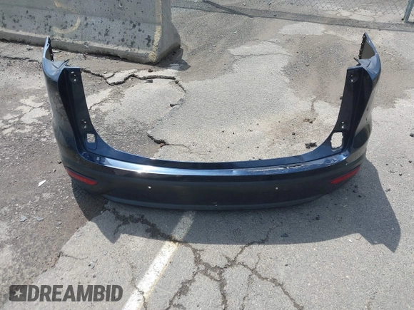 2019 Mazda CX-9 Touring z VIN JM3TCBCY6K0331905, wystawiony jako IAAI lot #42157842 z przebiegiem 84 211 mil mil oraz . Historia ofert i sprzedaży dostępna na DreamBid. Obrazek 12.