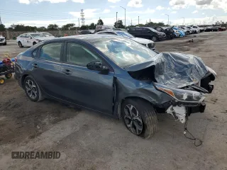 2021 Kia Forte FE z VIN 3KPF24AD8ME373460, wystawiony jako Copart lot #45184105 z przebiegiem 54 878 mil mil oraz Czysty tytuł • Clean title. Historia ofert i sprzedaży dostępna na DreamBid. Obrazek 4.