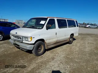 1998 Ford Econoline Wagon XL z VIN 1FBSS31L9WHA39178, wystawiony jako IAAI lot #41377362 z przebiegiem 326 270 mil mil oraz . Historia ofert i sprzedaży dostępna na DreamBid. Obrazek 2.