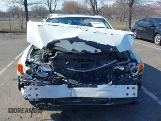 2014 Acura ILX Premium z VIN 19VDE1F57EE010379, wystawiony jako IAAI lot #41886882 z przebiegiem 174 731 mil mil oraz . Historia ofert i sprzedaży dostępna na DreamBid. Obrazek 6.
