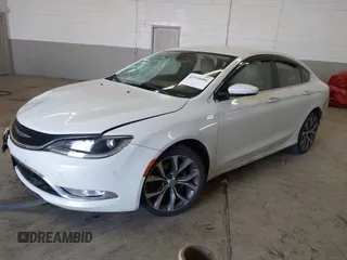 2015 Chrysler 200 C z VIN 1C3CCCEG9FN573670, wystawiony jako IAAI lot #41918086 z przebiegiem 260 656 mil mil oraz . Historia ofert i sprzedaży dostępna na DreamBid. Obrazek 2.