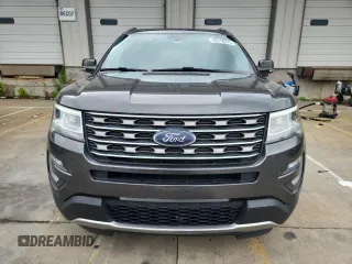 2017 Ford Explorer XLT с VIN 1FM5K7D88HGD82866, выставлен на аукционе Copart как лот 60116375 с пробегом 85 700 миль миль и Списание • Salvage title. История ставок и продаж доступна на DreamBid. Изображение 5.