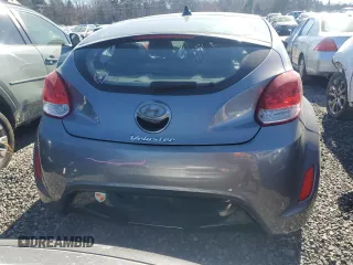 2016 Hyundai Veloster z VIN KMHTC6AD3GU293108, wystawiony jako Copart lot #47107635 z przebiegiem 97 731 mil mil oraz Szkoda całkowita • Salvage title. Historia ofert i sprzedaży dostępna na DreamBid. Obrazek 6.