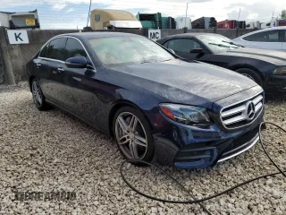 2017 Mercedes-Benz E-Class E 300 Luxury with VIN WDDZF4JB2HA152337, listed as a Copart auction lot 49504643 with Not Provided miles. Bid and sale history available at carsss.com. Image 4.