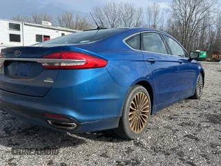 2017 Ford Fusion SE with VIN 3FA6P0H90HR104546, listed as a Copart auction lot 55855145 with 117,398 mi miles and Clean Title. Bid and sale history available at carsss.com. Image 4.