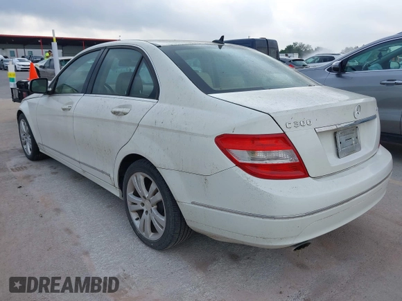 2008 Mercedes-Benz C-Class 3.0L Sport with VIN WDDGF81XX8F171067, listed as a IAAI auction lot 42119875 with 161,989 mi miles. Bid and sale history available at carsss.com. Image 3.