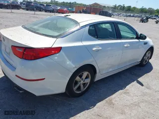 2015 Kia Optima LX with VIN 5XXGM4A7XFG368926, listed as a IAAI auction lot 41964887 with 136,681 mi miles. Bid and sale history available at carsss.com. Image 4.
