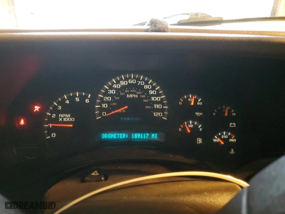 2003 Chevrolet Tahoe LT with VIN 1GNEC13ZX3R237955, listed as a Copart auction lot 43952685 with 189,117 mi miles and Salvage Title. Bid and sale history available at carsss.com. Image 9.