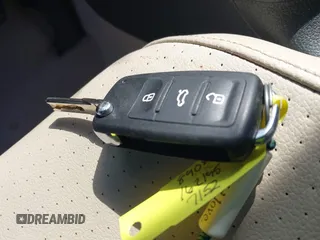 2015 Volkswagen Jetta SE z VIN 3VWD17AJXFM327152, wystawiony jako IAAI lot #42055458 z przebiegiem 69 412 mil mil oraz . Historia ofert i sprzedaży dostępna na DreamBid. Obrazek 11.
