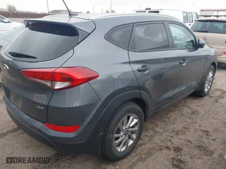 2016 Hyundai Tucson SE with VIN KM8J3CA43GU074302, listed as a IAAI auction lot 41957992 with 175,614 mi miles. Bid and sale history available at carsss.com. Image 4.