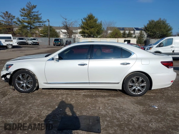 2013 Lexus LS 460 L with VIN JTHDL5EF2D5005596, listed as a IAAI auction lot 41498678 with 105,403 mi miles and . Bid and sale history available at DreamBid. Image 14.