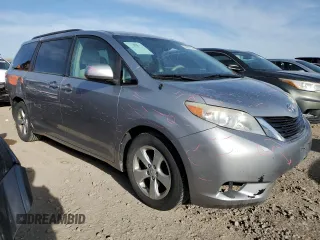 2012 Toyota Sienna LE AAS with VIN 5TDKK3DC4CS266017, listed as a Copart auction lot 51837105 with 88,447 mi miles and Salvage Title. Bid and sale history available at carsss.com. Image 4.
