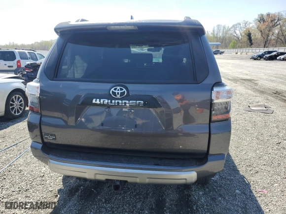 2021 Toyota 4Runner TRD Off Road with VIN JTEPU5JR0M5877962, listed as a Copart auction lot 50973355 with 61,539 mi miles and Salvage Title. Bid and sale history available at carsss.com. Image 6.