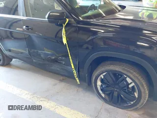 2019 Volkswagen Atlas SE with VIN 1V2UR2CA2KC515962, listed as a IAAI auction lot 42369371 with 81,629 mi miles and . Bid and sale history available at DreamBid. Image 6.