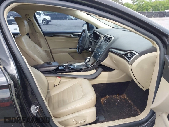 2014 Ford Fusion SE with VIN 3FA6P0HD5ER182028, listed as a IAAI auction lot 42108063 with 198,131 mi miles and . Bid and sale history available at DreamBid. Image 5.