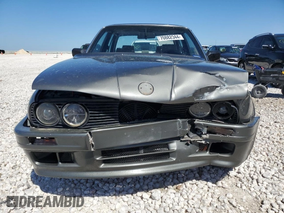 1987 BMW 3 Series 325i with VIN WBAAD2309H2446547, listed as a Copart auction lot 70882344 with 187,806 mi miles and Salvage Title. Bid and sale history available at carsss.com. Image 5.