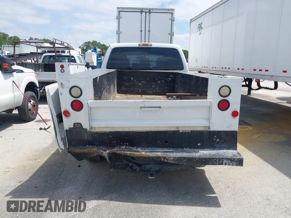 2011 Ford Super Duty F-250 SRW XL with VIN 1FT7W2A68BEB42288, listed as a IAAI auction lot 42021193 with 262,801 mi miles. Bid and sale history available at carsss.com. Image 16.