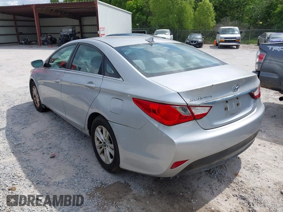 2014 Hyundai Sonata GLS with VIN 5NPEB4ACXEH859896, listed as a IAAI auction lot 42131282 with 174,700 mi miles and . Bid and sale history available at carsss.com. Image 3.