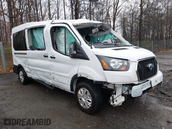 2024 Ford Transit Passenger XL with VIN 1FBAX2C85RKA36852, listed as a IAAI auction lot 41712833 with 24,663 mi miles. Bid and sale history available at carsss.com. Image 1.
