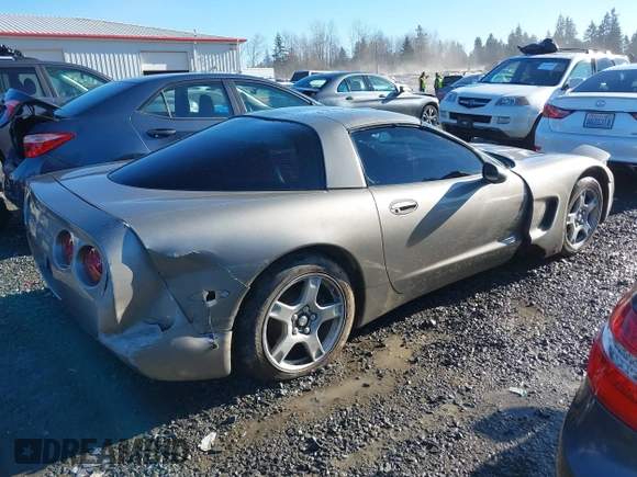 1999 Chevrolet Corvette with VIN 1G1YY22G2X5111043, listed as a IAAI auction lot 41390901 with 140,869 mi miles. Bid and sale history available at carsss.com. Image 4.