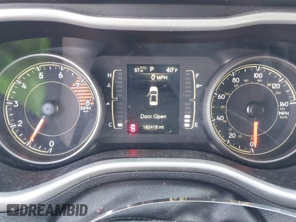 2018 Jeep Cherokee Latitude z VIN 1C4PJMCX2JD570426, wystawiony jako IAAI lot #41394183 z przebiegiem 182 419 mil mil oraz . Historia ofert i sprzedaży dostępna na DreamBid. Obrazek 7.
