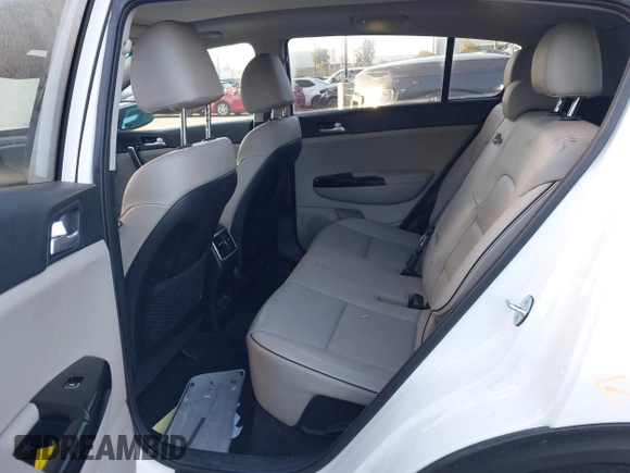 2021 Kia Sportage EX с VIN KNDPN3AC2M7854124, выставлен на аукционе IAAI как лот 41802946 с пробегом 27 420 миль миль и . История ставок и продаж доступна на DreamBid. Изображение 8.
