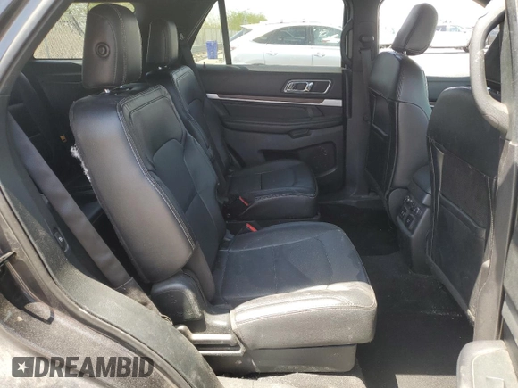 2018 Ford Explorer Limited с VIN 1FM5K7F8XJGC87292, выставлен на аукционе Copart как лот 61228065 с пробегом 85 275 миль миль и Списание • Salvage title. История ставок и продаж доступна на DreamBid. Изображение 11.