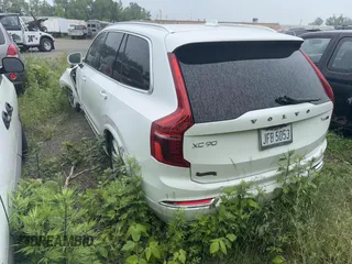 2016 Volvo XC90 T6 Inscription with VIN YV4A22PL6G1030065, listed as a IAAI auction lot 42447665 with Not provided miles and . Bid and sale history available at DreamBid. Image 3.