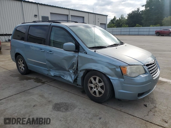 2010 Chrysler Town & Country Touring with VIN 2A4RR5DXXAR226890, listed as a Copart auction lot 52517325 with 189,607 mi miles and Clean Title. Bid and sale history available at DreamBid. Image 4.