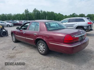 2005 Mercury Grand Marquis LS Premium z VIN 2MEHM75W05X636003, wystawiony jako IAAI lot #42480277 z przebiegiem 224 789 mil mil oraz . Historia ofert i sprzedaży dostępna na DreamBid. Obrazek 3.