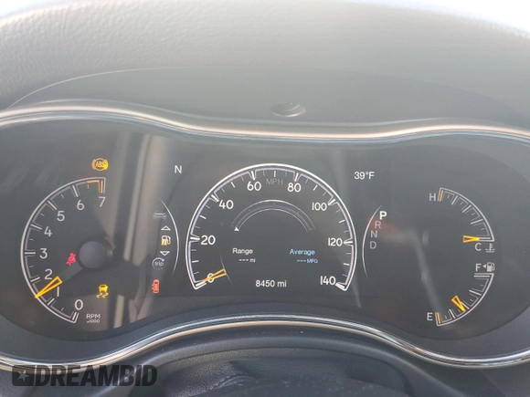 2017 Jeep Grand Cherokee Laredo z VIN 1C4RJFAG0HC694010, wystawiony jako Copart lot #88891215 z przebiegiem 8 450 mil mil oraz Szkoda całkowita • Salvage title. Historia ofert i sprzedaży dostępna na DreamBid. Obrazek 9.