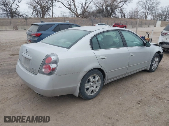 2006 Nissan Altima 2.5 with VIN 1N4AL11D26N443576, listed as a IAAI auction lot 41675765 with 98,558 mi miles. Bid and sale history available at carsss.com. Image 4.