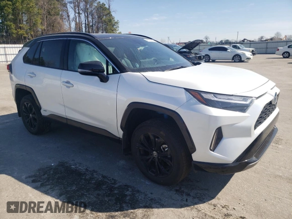 2024 Toyota RAV4 Hybrid XSE with VIN 4T3E6RFV6RU175440, listed as a Copart auction lot 46727855 with 9,112 mi miles and Salvage Title. Bid and sale history available at DreamBid. Image 4.
