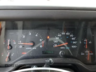 2002 Jeep Wrangler X z VIN 1J4FA39S42P773815, wystawiony jako Copart lot #60016255 z przebiegiem 174 803 mil mil oraz Szkoda całkowita • Salvage title. Historia ofert i sprzedaży dostępna na DreamBid. Obrazek 9.