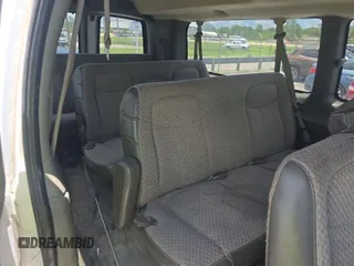 2005 Chevrolet Express Passenger with VIN 1GAHG39U151149680, listed as a IAAI auction lot 42633644 with 165,707 mi miles and . Bid and sale history available at DreamBid. Image 19.