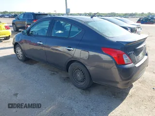 2015 Nissan Versa SV with VIN 3N1CN7AP2FL802924, listed as a IAAI auction lot 41960090 with 163,757 mi miles. Bid and sale history available at carsss.com. Image 3.
