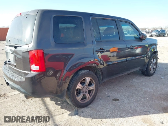 2012 Honda Pilot EX-L with VIN 5FNYF3H50CB021469, listed as a IAAI auction lot 41216920 with 174,896 mi miles. Bid and sale history available at carsss.com. Image 4.