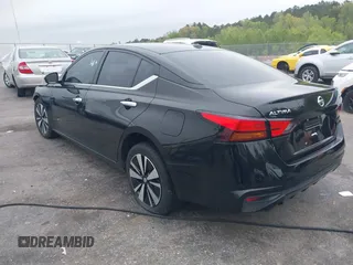 2019 Nissan Altima SV z VIN 1N4BL4DV2KC107748, wystawiony jako IAAI lot #41912040 z przebiegiem 157 226 mil mil oraz . Historia ofert i sprzedaży dostępna na DreamBid. Obrazek 3.